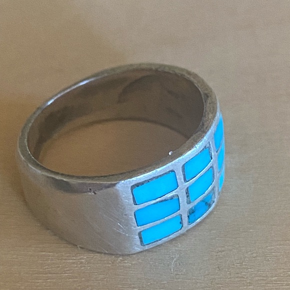 Vintage 1950’s Navajo Signed Genuine Turquoise & Sterling Silver Ring - Picture 8 of 8